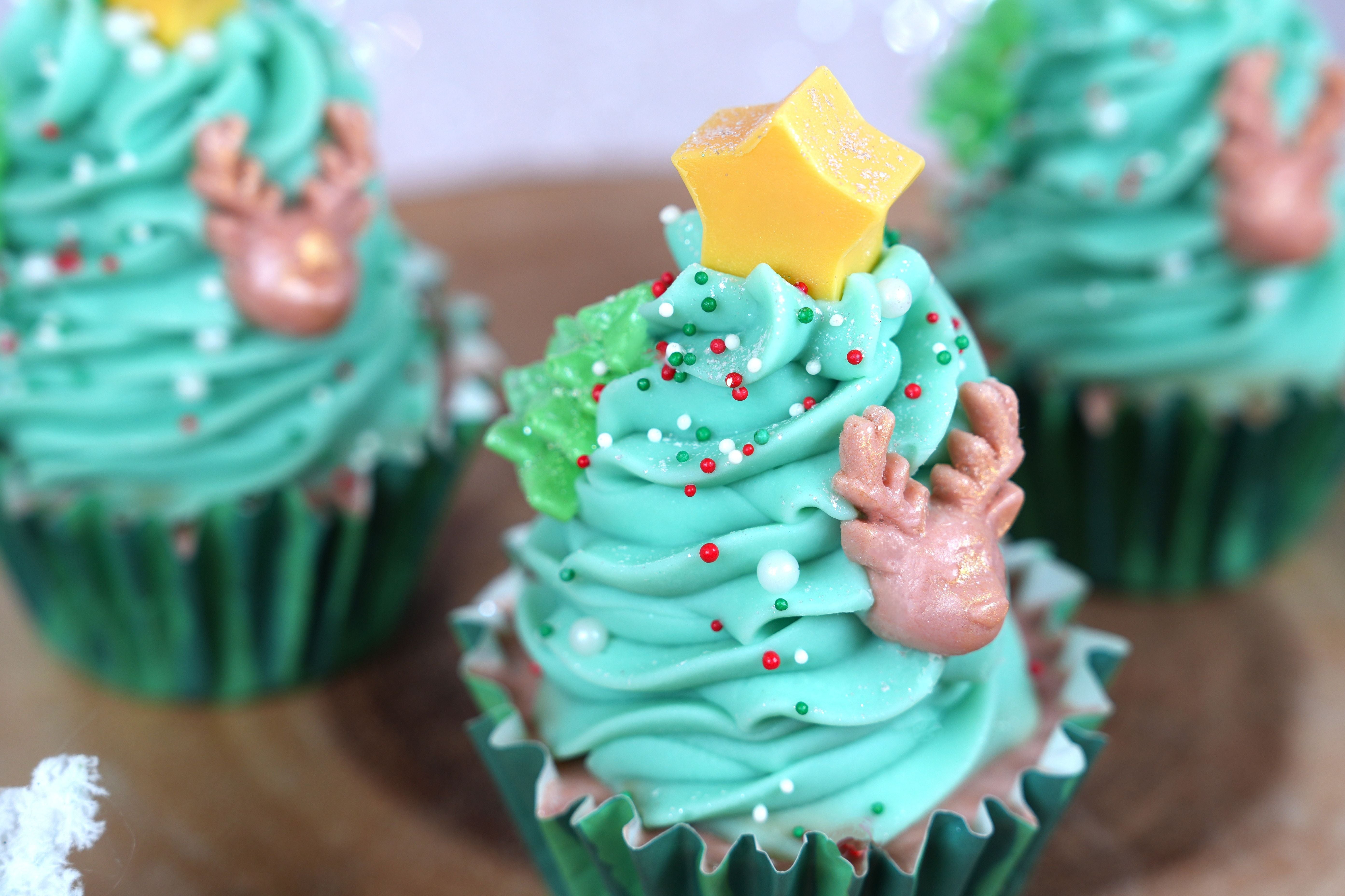Christmas Tree Cupcake