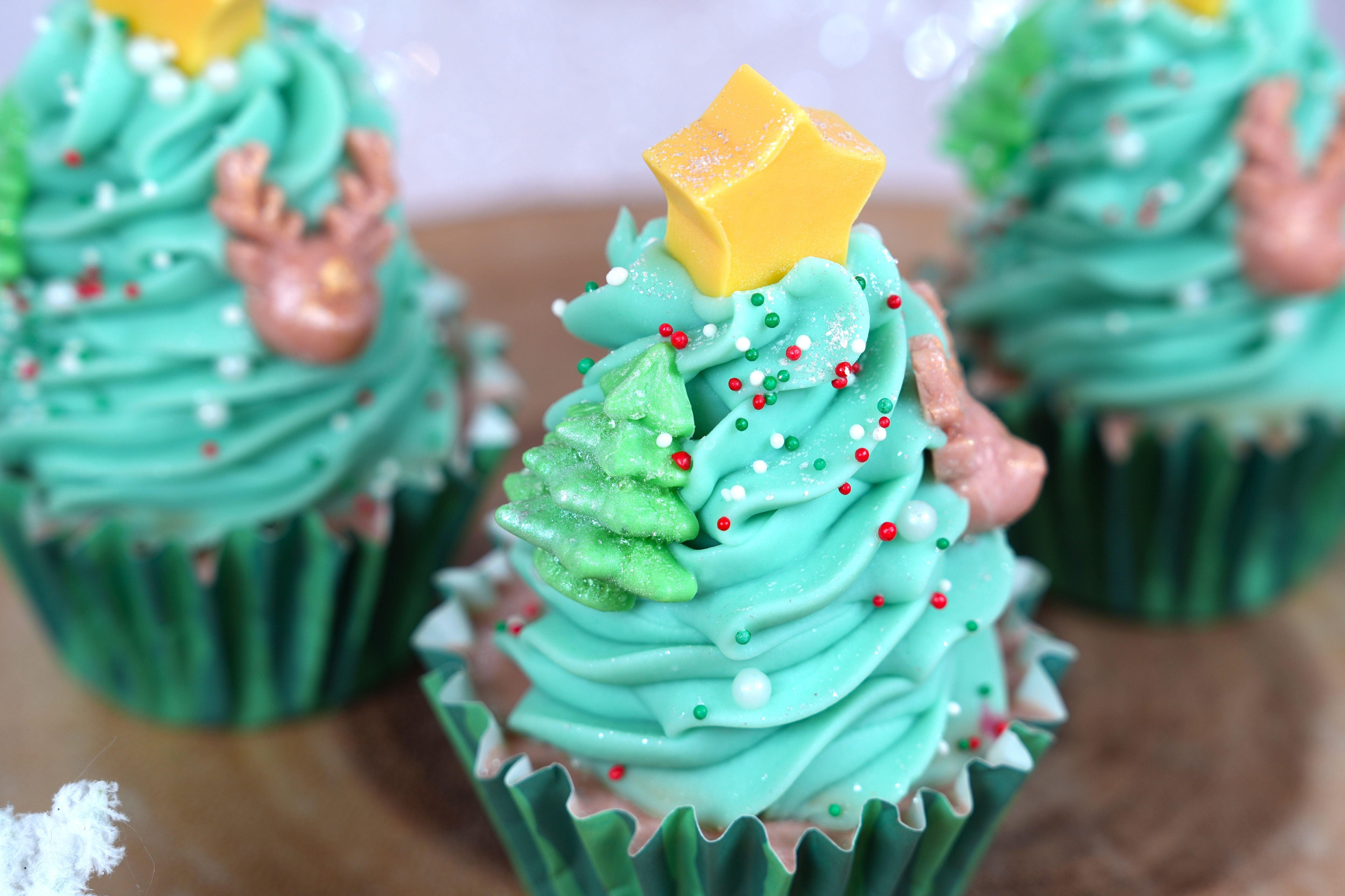 Christmas Tree Cupcake